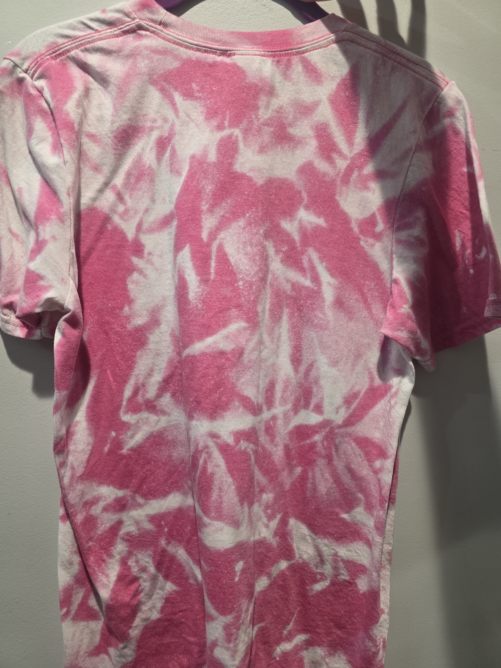 Gildan Pink and White Tie-Dye "What Would Dolly Do" Graphic Tee - Picture 2 of 2